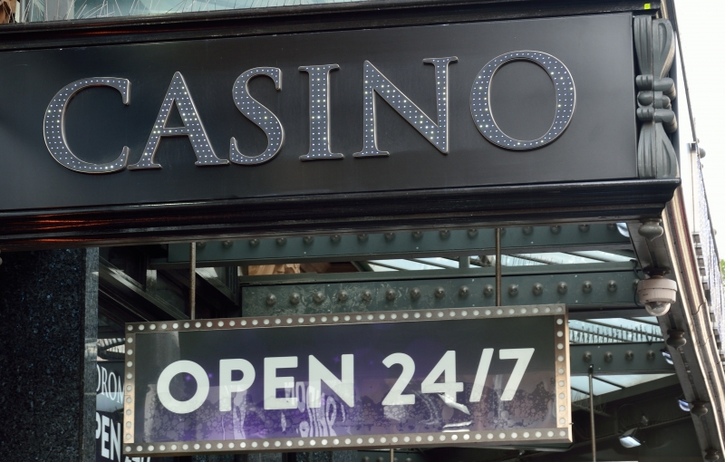 9026450-casino-sign-open-24-7 (1)